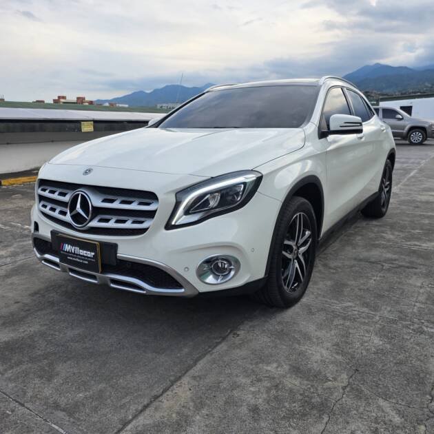 MERCEDES BENZ>GLA 200 2018