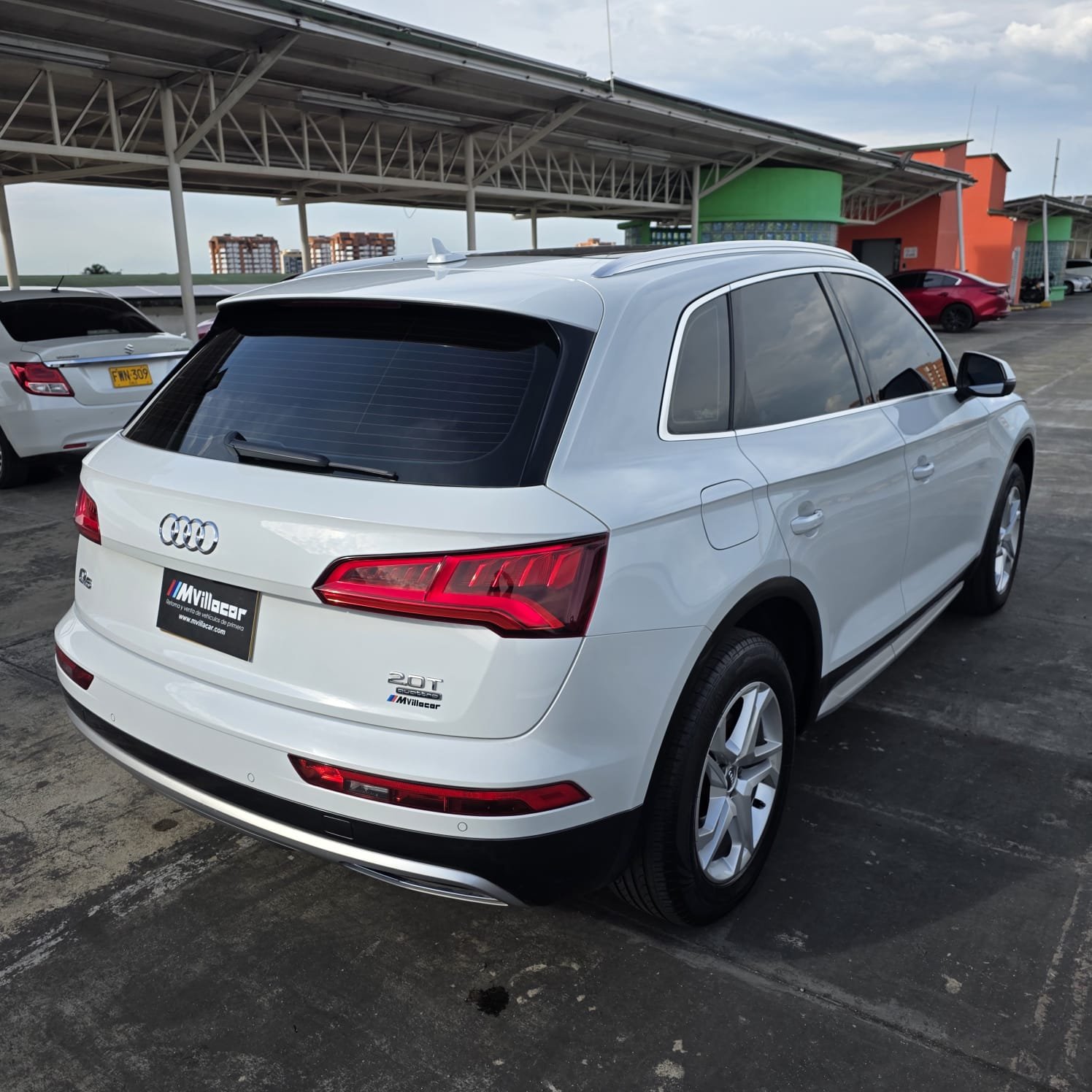 AUDI>Q5 AMBITION TFSI QUATTRO - Imagen 4