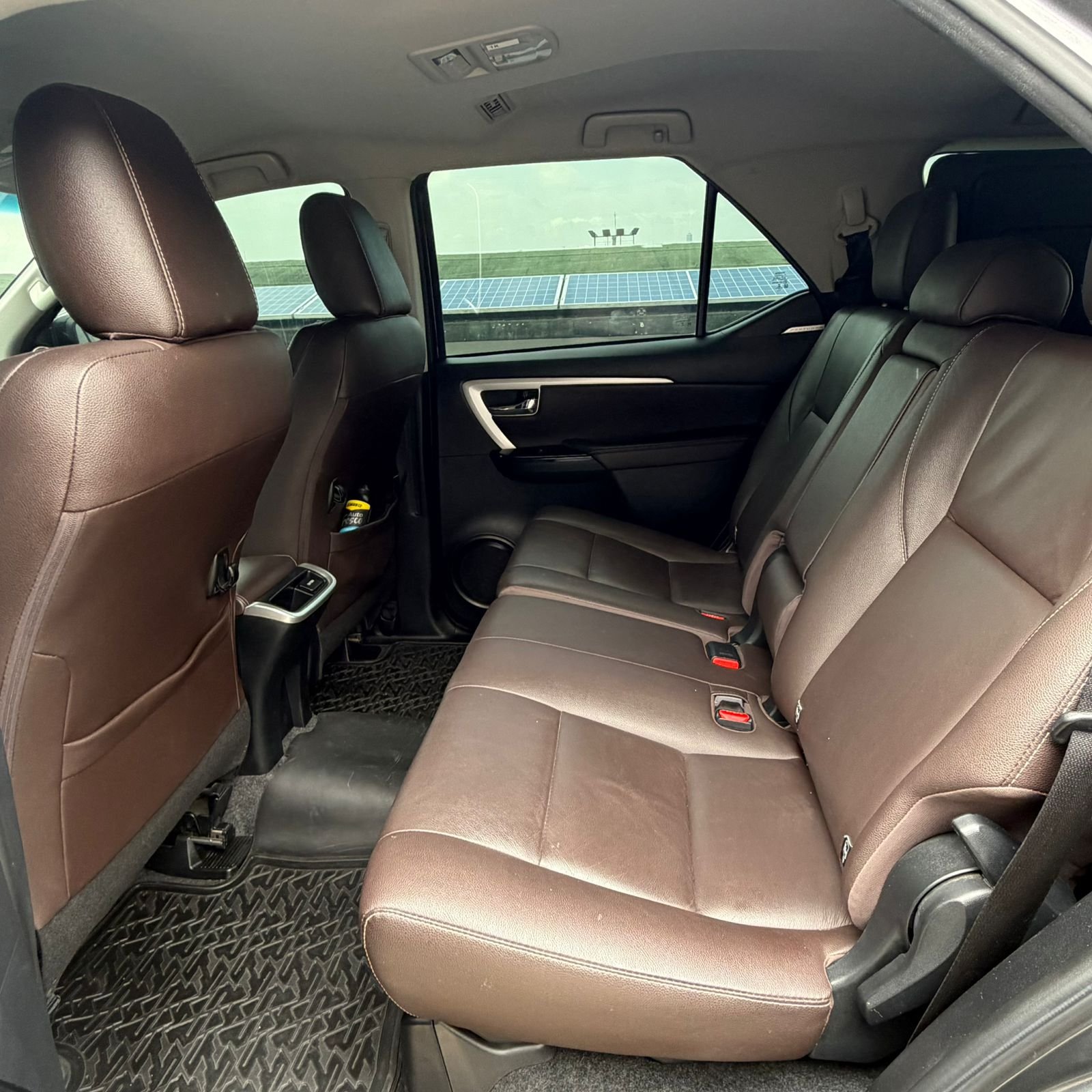TOYOTA>Fortuner SRV 2020 Automática - Imagen 11