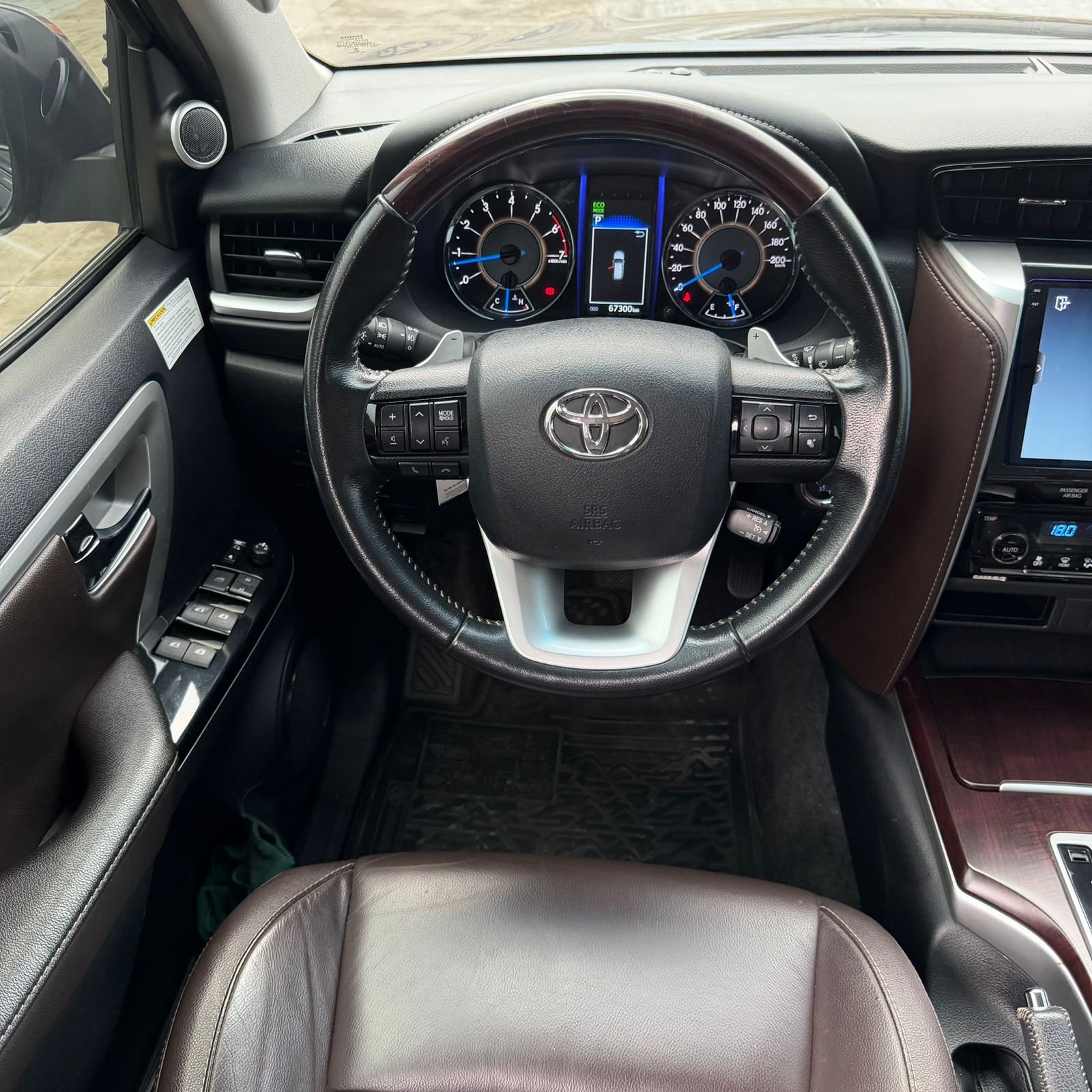 TOYOTA>Fortuner SRV 2020 Automática - Imagen 13