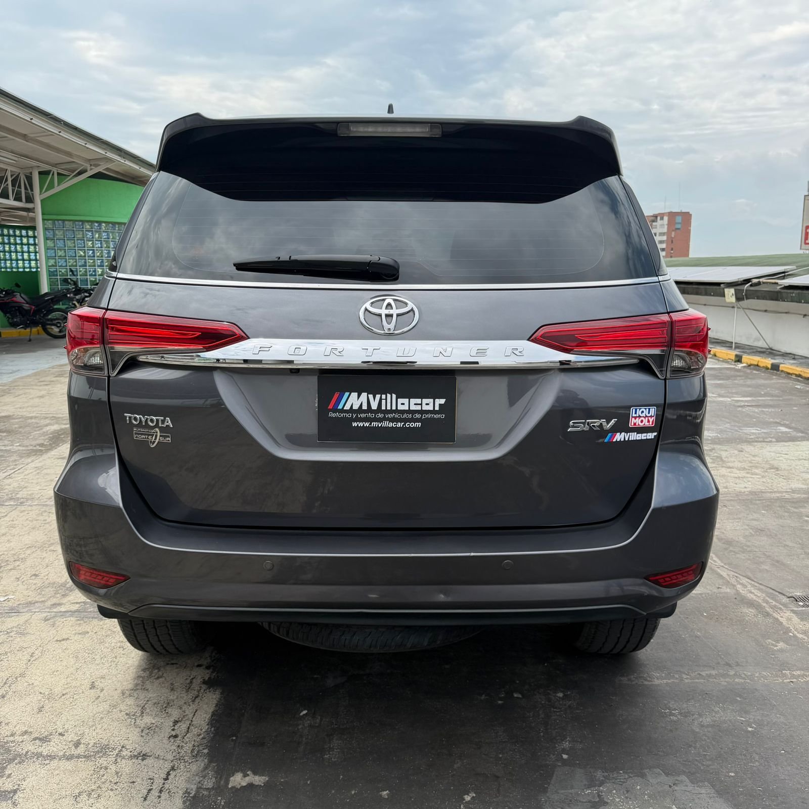TOYOTA>Fortuner SRV 2020 Automática - Imagen 19