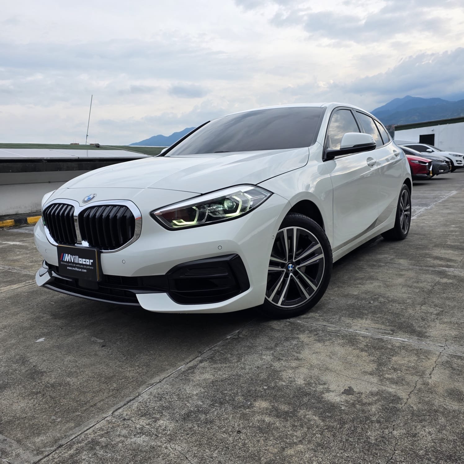 BMW> TWIN POWER TURBO 118I