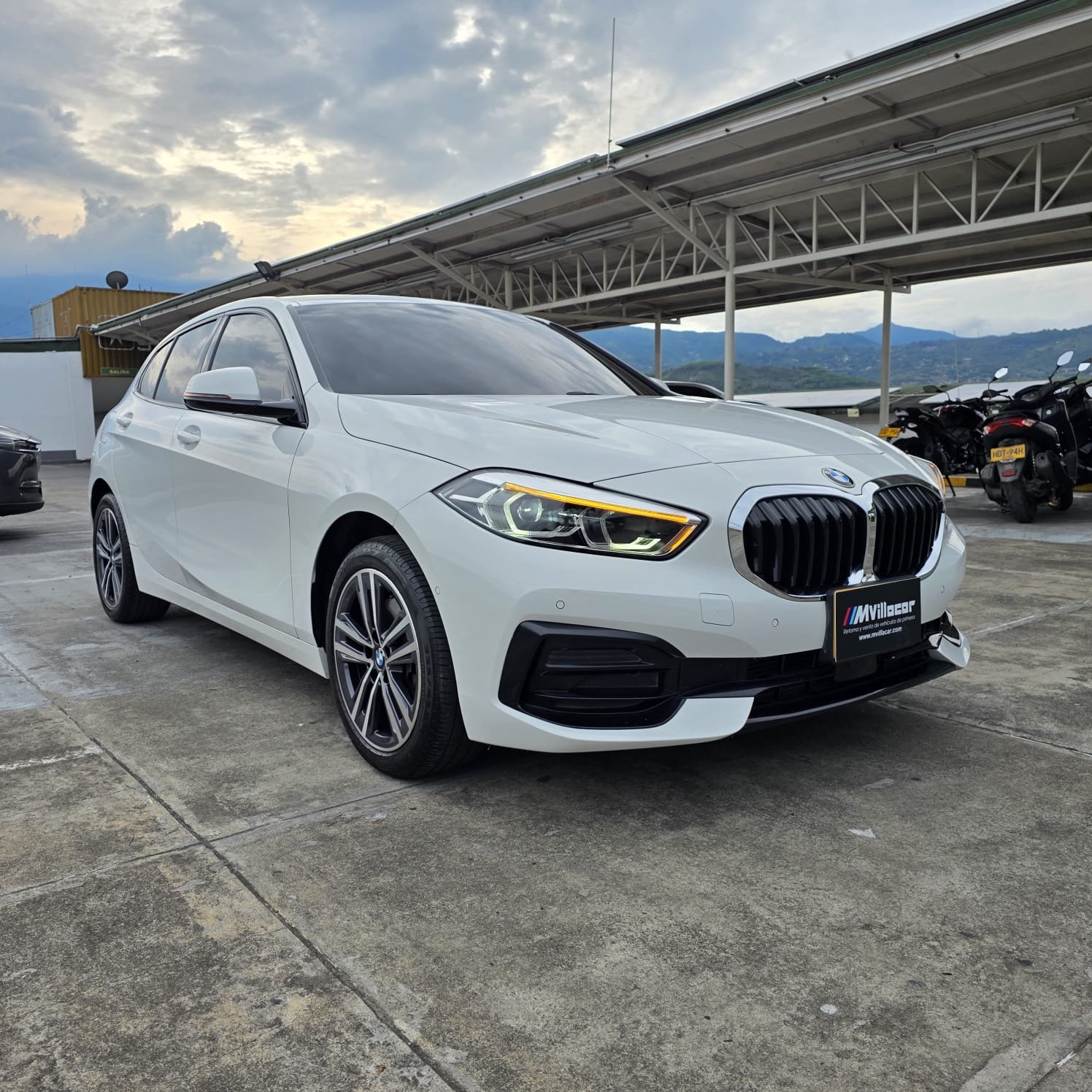 BMW> TWIN POWER TURBO 118I - Imagen 4
