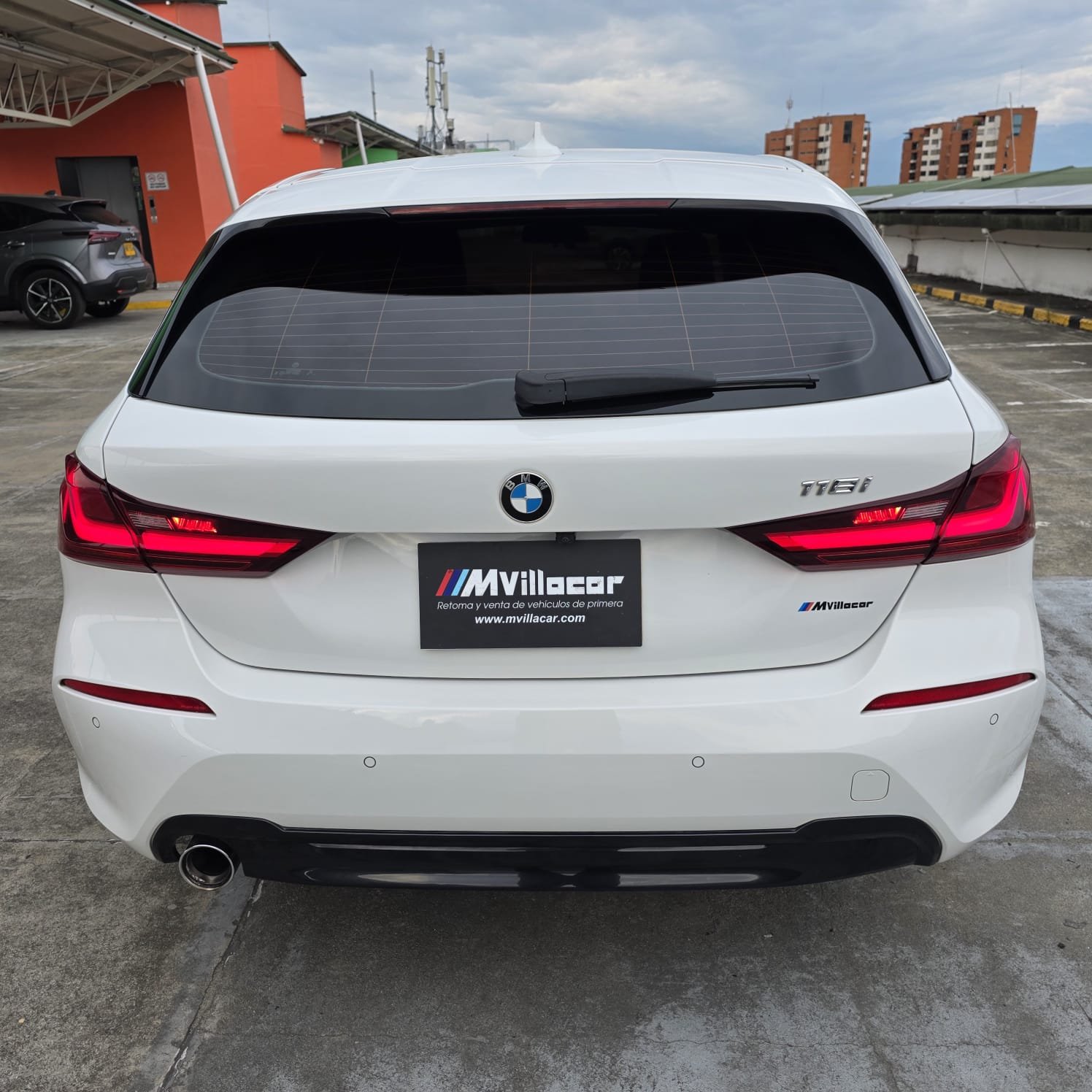 BMW> TWIN POWER TURBO 118I - Imagen 6